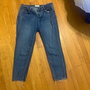 Nice lightly worn PacSun jeans!!